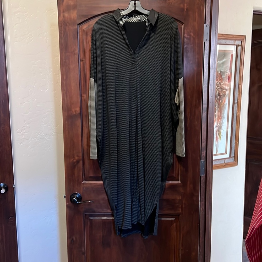 Alembica Chic Black and Tan Midi Dress